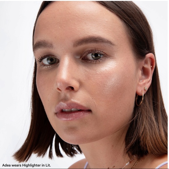 MILK Makeup Highlighter - Picture 15 of 16